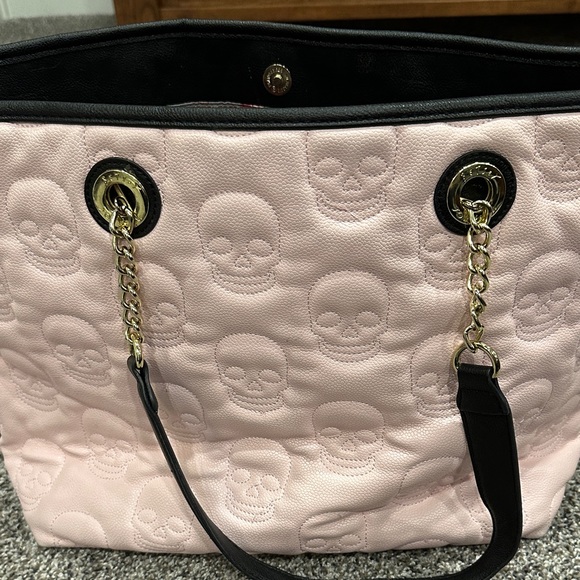 Betsey Johnson Light Pink Skull Tote - Picture 7 of 11